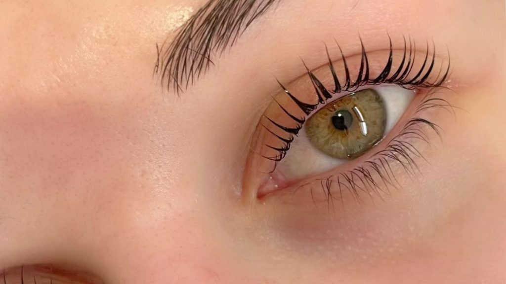 Take a Lash Lift Course